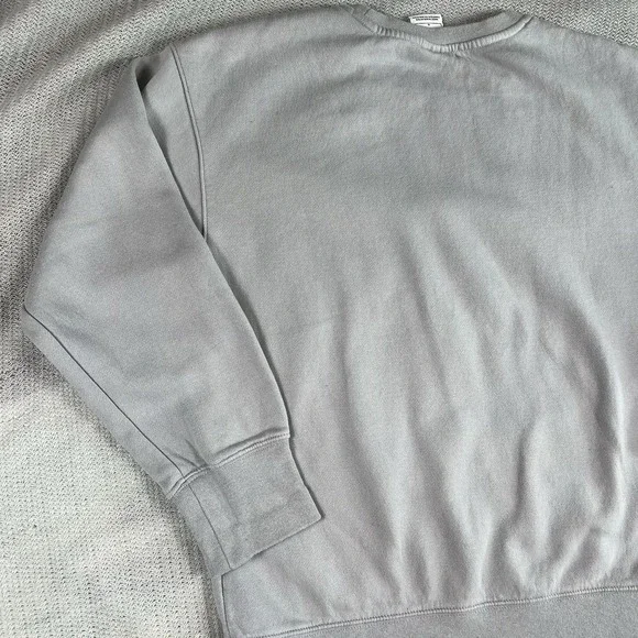 Nike Crewneck Sweatshirt Youth‎ Large Gray Embroidered Logo Big Swoosh Retro Gym - Picture 8 of 14